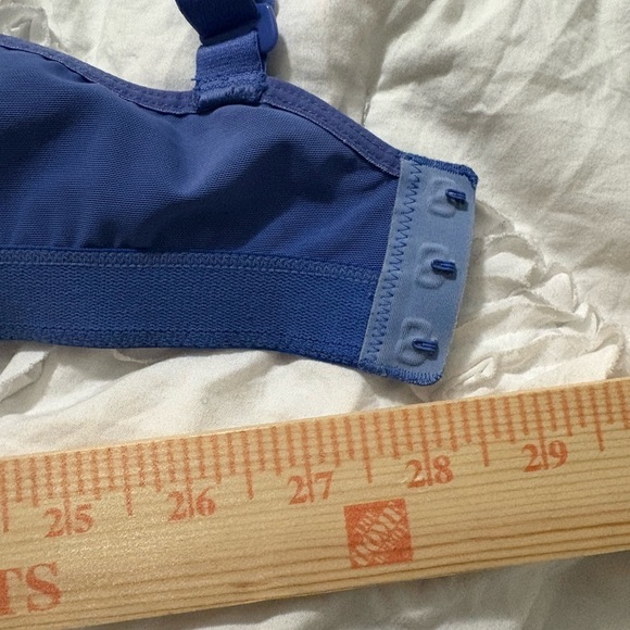 Lululemon Royal Blue Tata Tamer Supportive Bra with Sweetheart Neckline Size 36D - Picture 9 of 10